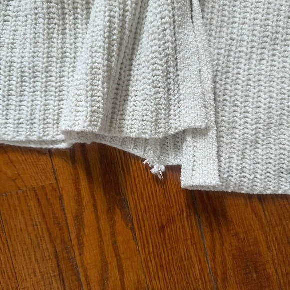 Medium Aerie Women's White and Cream Oversized Jumper - Picture 8 of 8